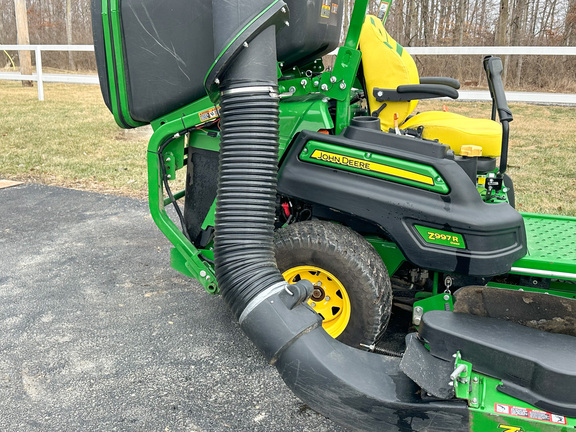 2023 John Deere Z997R Mower/Zero Turn