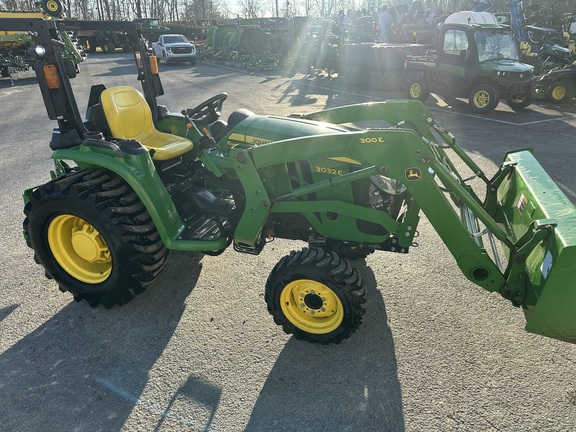 2019 John Deere 3032E Tractor Compact