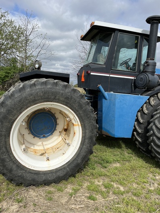 1990 Misc 876 Tractor 4WD