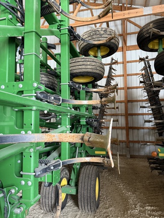 2020 John Deere 2230 Field Cultivator