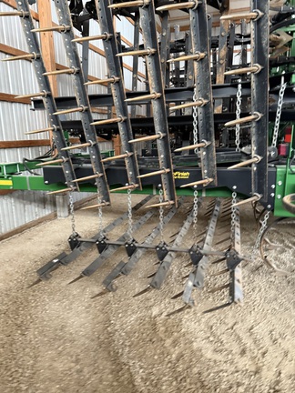 2020 John Deere 2230 Field Cultivator