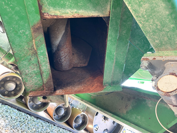 2014 J&M 1401 Grain Cart