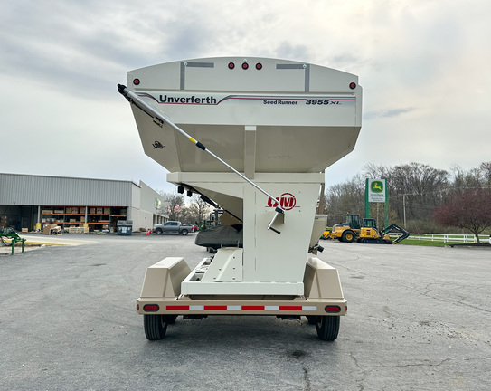 2023 Unverferth 3955XL Tender