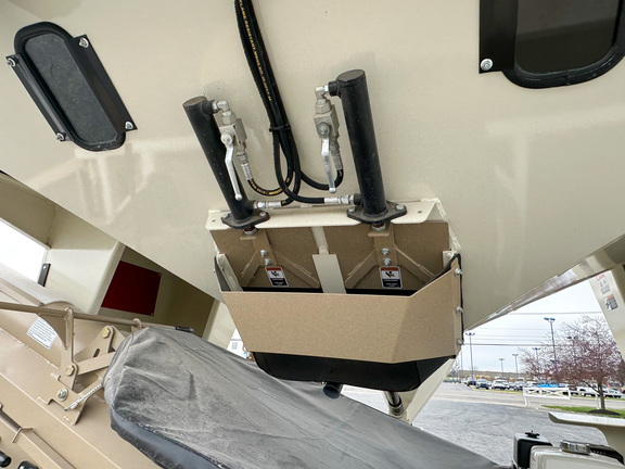 2023 Unverferth 3955XL Tender