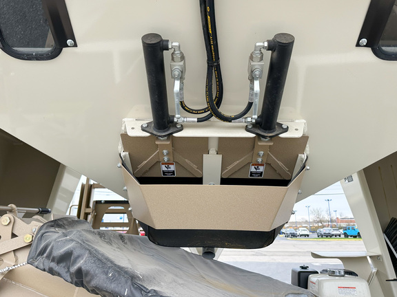 Unverferth 3955XL Tender