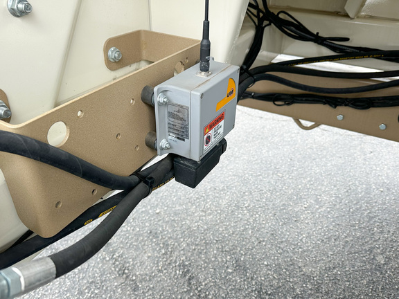 Unverferth 3955XL Tender