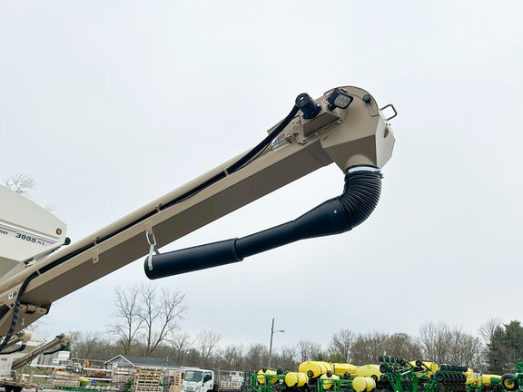 Unverferth 3955XL Tender