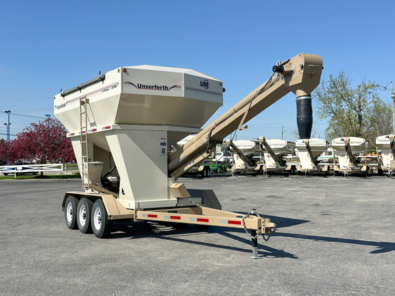 2012 Unverferth 3750 Tender