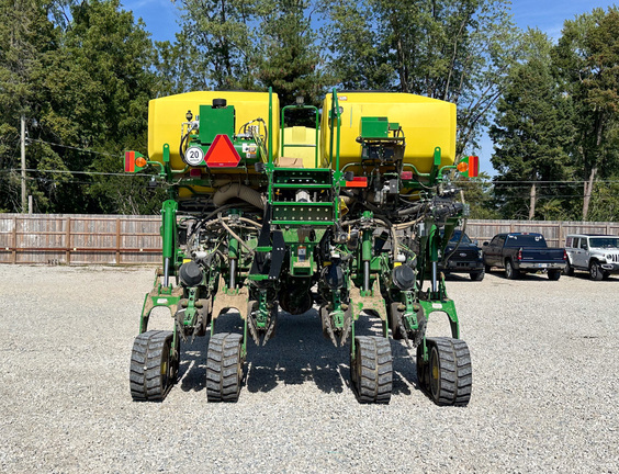 2023 John Deere 1775NT Planter