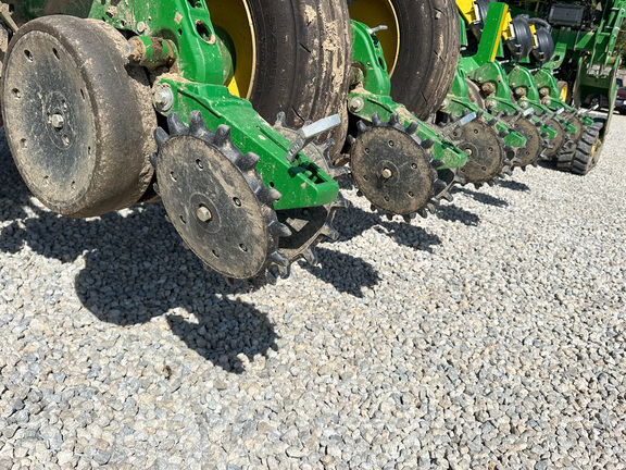 2023 John Deere 1775NT Planter