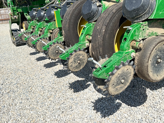 2023 John Deere 1775NT Planter