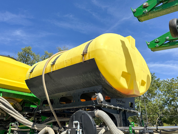 2023 John Deere 1775NT Planter