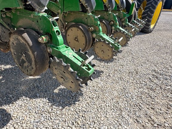 2023 John Deere 1775NT Planter