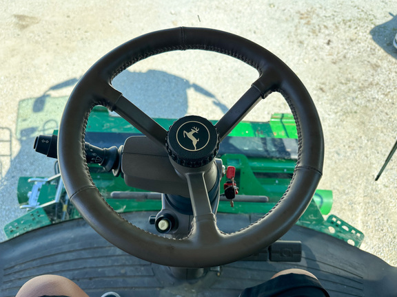 2023 John Deere S780 Combine