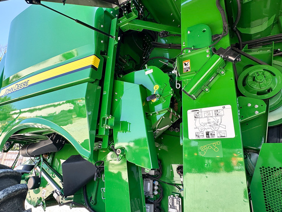 2023 John Deere S780 Combine