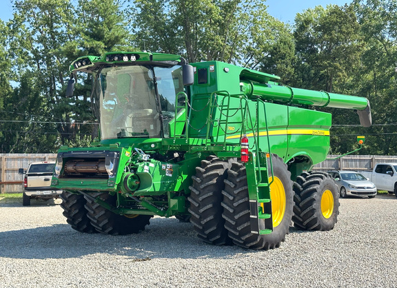2023 John Deere S780 Combine