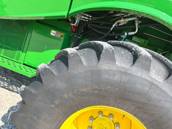 2023 John Deere S780 Combine