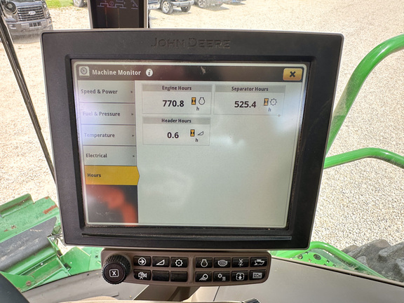 2023 John Deere S780 Combine