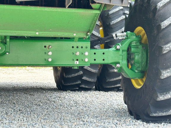 2023 John Deere S780 Combine