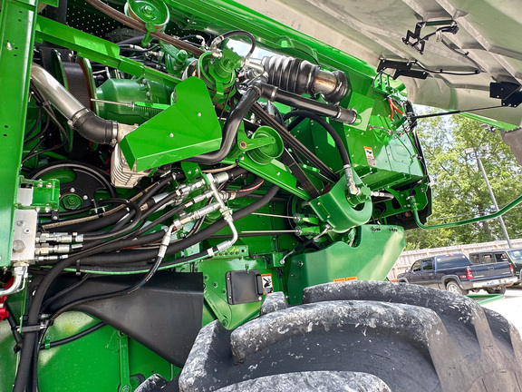 2023 John Deere S780 Combine