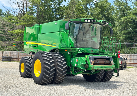 2023 John Deere S780 Combine
