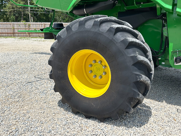2023 John Deere S780 Combine