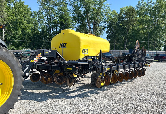 2015 Fast Distributing 8424 Applicator