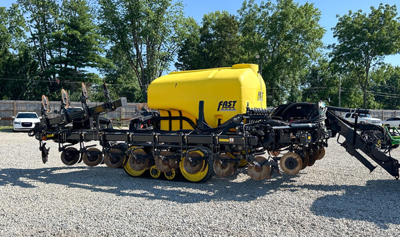 2015 Fast Distributing 8424 Applicator