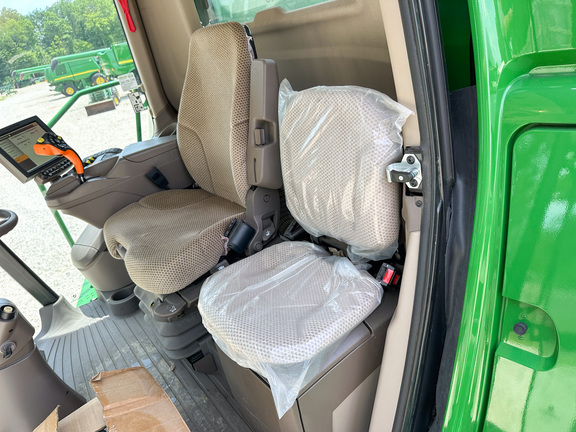 2023 John Deere S760 Combine