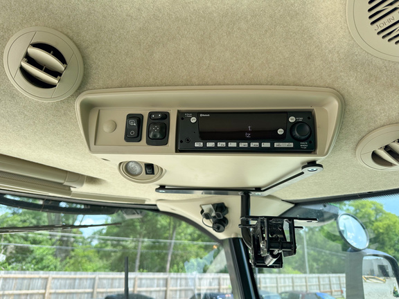 2023 John Deere S760 Combine