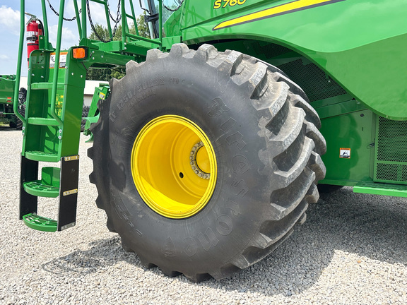 2023 John Deere S760 Combine