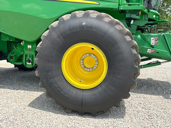 2023 John Deere S760 Combine