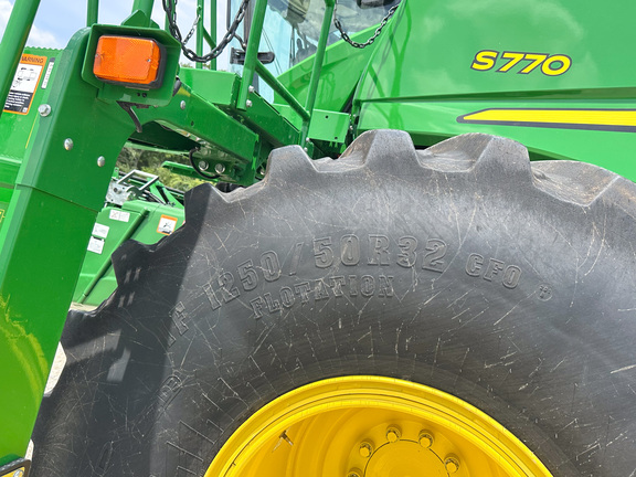2020 John Deere S770 Combine