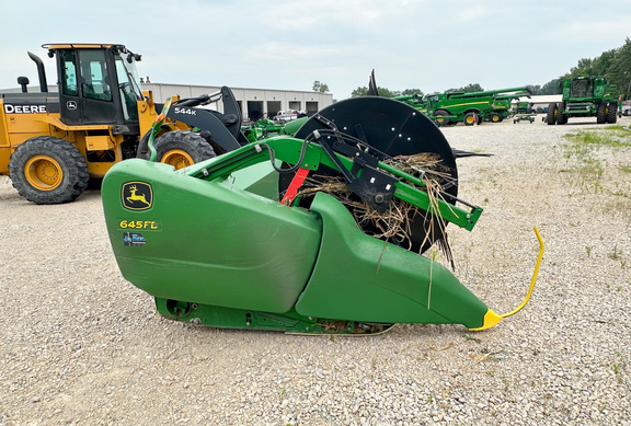 2018 John Deere 645FD Header Combine