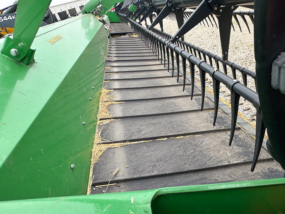 2018 John Deere 645FD Header Combine