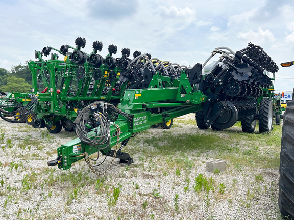 2024 Unverferth 2030-DT Strip Till