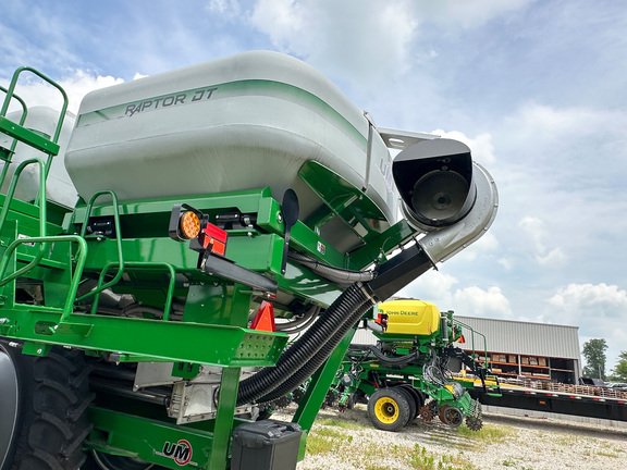 2024 Unverferth 2030-DT Strip Till