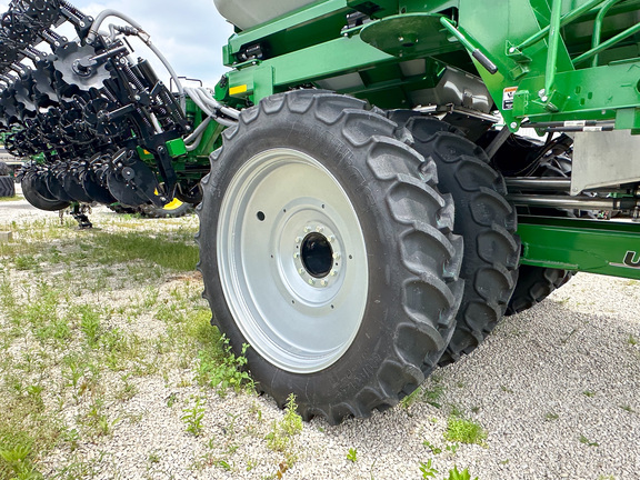 2024 Unverferth 2030-DT Strip Till