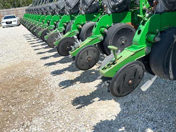 2011 John Deere DB90 Planter