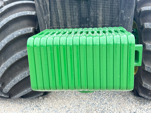 2022 John Deere 8R 250 Tractor