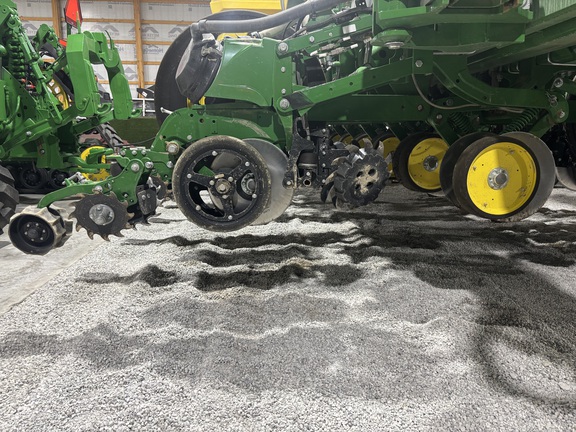 2025 John Deere 1775NT Planter