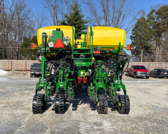 2025 John Deere 1775NT Planter