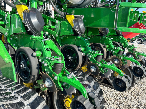 2025 John Deere 1775NT Planter