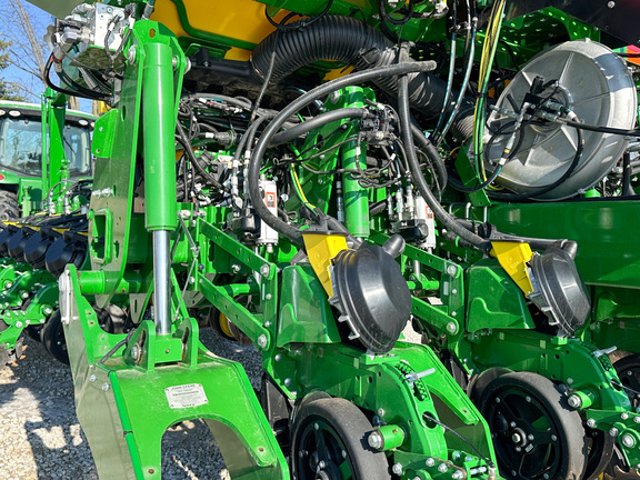 2025 John Deere 1775NT Planter