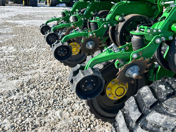 2025 John Deere 1775NT Planter