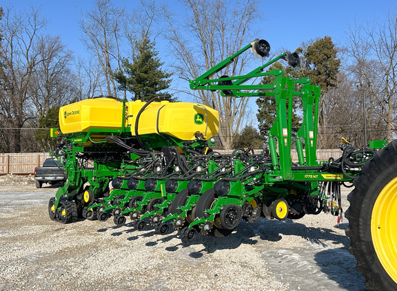 2025 John Deere 1775NT Planter