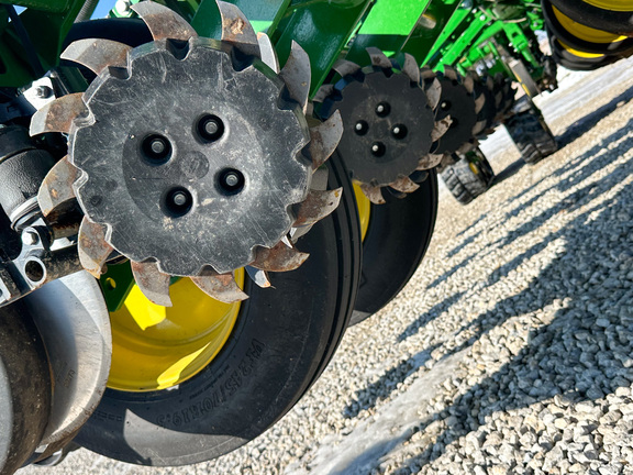 2025 John Deere 1775NT Planter