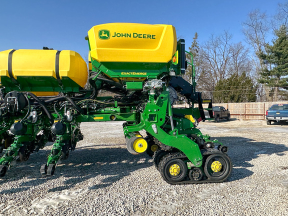 2025 John Deere 1775NT Planter