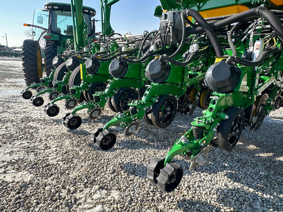 2025 John Deere 1775NT Planter