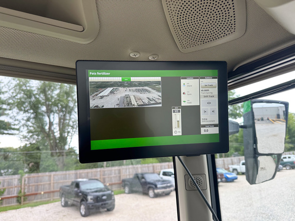 2025 John Deere 8RX 340 Tractor Rubber Track